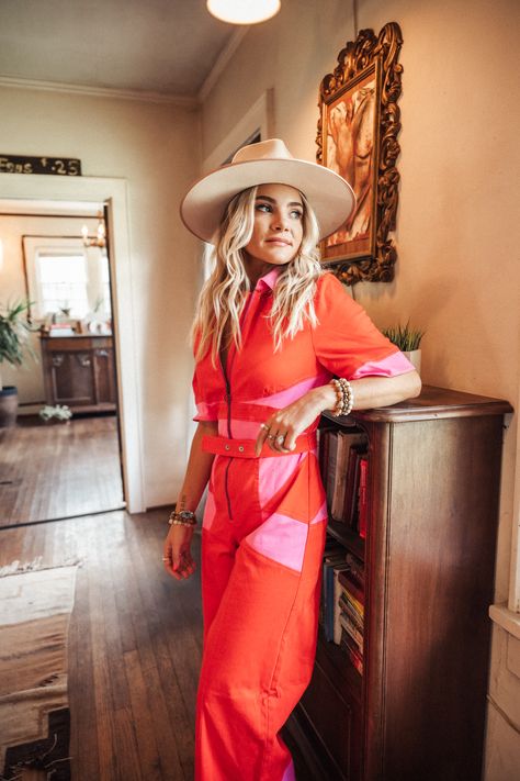 Pink Nfr Outfits, Colorful Western Outfits, Retro Cowgirl Outfits, Pink Nashville Outfit, Pink Western Outfit, Fringe Jacket Outfit, Colorblock Jumpsuit, Nashville Outfits Summer, Nashville Style Outfits