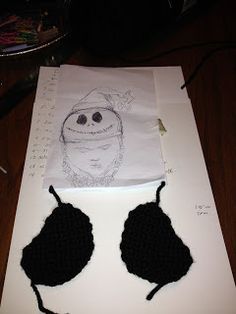 Dawned On Me Crochet: Jack Skellington crochet hat ~ Pattern for the Eyes Crochet Jack Skellington, Jack Skellington Crochet, Crocheted Halloween, Crochet Family, Crochet A Bear, Crochet Character Hats, Bear Ideas, Cutest Crochet, Crazy Aunt