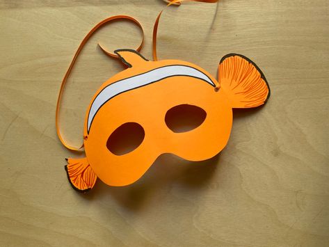 DIY Fish mask,
Clown fish crafts,
Nemo fish mask,
Finding Nemo fish mask,
Finding Nemo inspired crafts,
Finding Nemo themed crafts for kids,
Nemo fish costume ideas,
Finding Nemo themed party diy Costume Fish Kids, Fish Mask Diy, Nemo Dory Costume, Diy Fish Costume Kids, Finding Nemo Crafts For Kids, Diy Finding Nemo Costume, Finding Nemo Craft, Nemo Crafts For Kids, Diy Nemo Costume