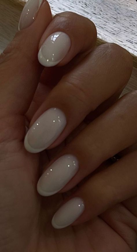 Russian Manicure, Unghie Sfumate, Velvet Nails, Milky Nails, Casual Nails, Nagel Inspo, Cat Kuku, Neutral Nails, Fire Nails