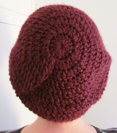 Lina's Land: Slouchy beret crochet pattern Crochet Beret Free Pattern, Beret Crochet Pattern, Free Crochet Hat Patterns, Berets Pattern, Crochet Beret Pattern, Beret Crochet, Slouchy Beret, Crochet Hat Patterns, Beret Pattern