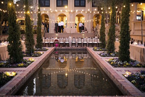 romantic Italian villa inspired wedding in Florida, photo by Kristen Weaver Photography | via junebugweddings.com Pool Wedding Decorations, Bella Collina Wedding, Pool Wedding, Bella Collina, Cheap Wedding Venues, Florida Wedding Venues, Villa Wedding, Wedding Spot, Places To Get Married