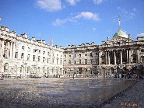 Neo Classical Architecture, London Photoshoot, Interior Design Institute, King's College London, Somerset House, Design Institute, Architecture Sketchbook, King's College, London Night