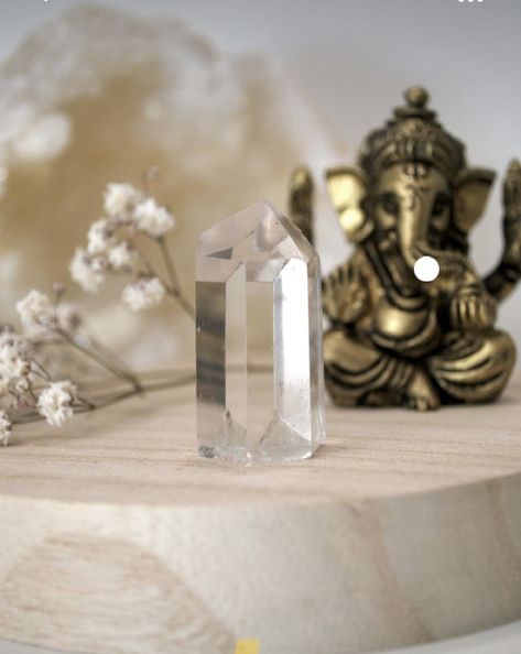 Crystal Styling, Crystal Aesthetics, Crystal Girl, Crystal Room Decor, Deco Photo, Pure Aesthetic, Crystal Photography, Crystal Room, Crystal Uses