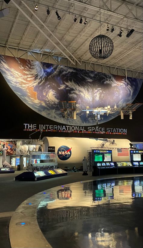 Space Force Aesthetic, Nasa Museum, Nasa Aesthetic, Physics Aesthetic, Studie Hacks, Nasa Spacex, Astronomy Facts, Space X, Aerospace Engineering