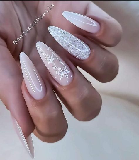 Acrylic Nail Designs Classy, Christmas Gel Nails, Minimal Nails, Vibrant Nails, Ombre Nail Designs, Christmas Nails Acrylic, Nails Only, Festival Nails, Xmas Nails