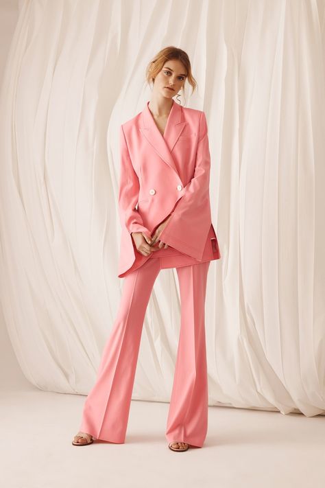 Kids Fashion Show, Professional Work Outfit, Resort Fashion, Dress For Summer, 2018 Fashion, Fashion 2018, Pink Outfit, Fashion Photoshoot, Primavera Estate