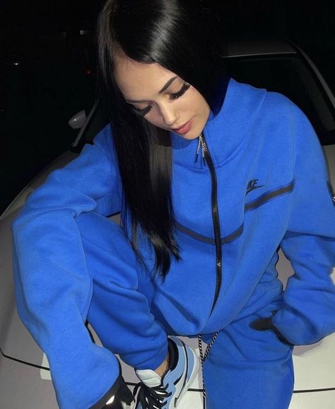 Tech Outfit, Fleece Outfit, Tech Girl, Tracksuit Outfit, Cute Nike Outfits, Swag Girl Style, Nike Tech Fleece, Wattpad Fanfiction, Streetwear Fashion Women