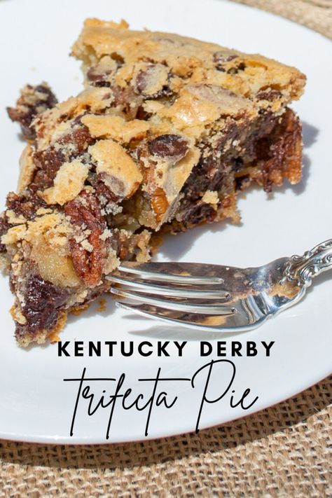 Kentucky Derby Pie Recipe, Derby Pie Recipe, Bourbon Pecan Pie Recipe, Kentucky Derby Food, Chocolate Pecans, Kentucky Derby Pie, Derby Party Food, Kentucky Derby Party Food, Derby Pie