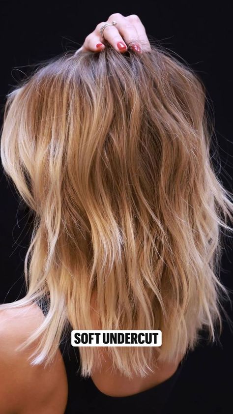 Soft Undercut, Kadeřnické Trendy, Hairstyles Beach, Stunning Hairstyles, Blonde Hair Looks, Short Wavy Hair, Hair Summer, Beach Hairstyles, Hair Color And Cut