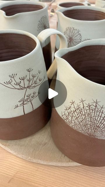 Etched Pottery, Sgraffito Technique, Pottery Patterns, Beginner Pottery, Cow Parsley, Handmade Ceramics Pottery, Pottery Videos, Unique Pottery, Hand Built Pottery