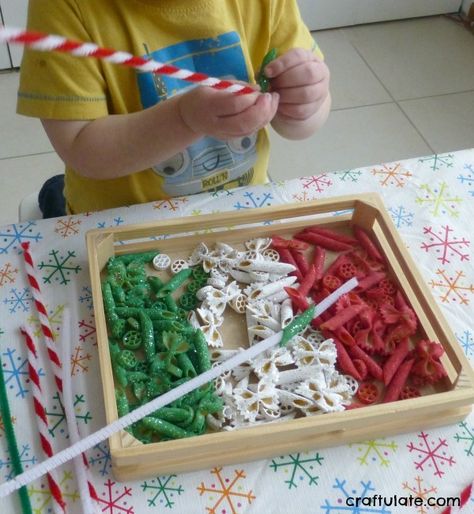 Pasta Sensory Play, Christmas Pasta, Christmas Sensory, Christmas Learning, Christmas Contests, Science Experiments For Preschoolers, Sensory Activities Toddlers, Preschool Christmas Crafts, Holiday Program