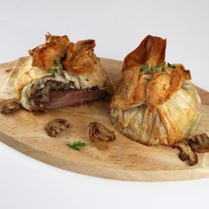 Greek Pastry, Individual Beef Wellington, Mushroom Wellington, Phyllo Dough Recipes, Phyllo Recipes, Athens Food, Kombucha Recipe, Cooking Wild Rice, Beef Wellington Recipe