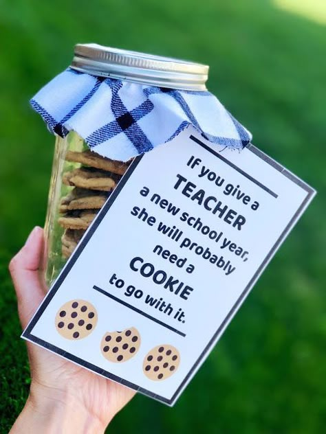 Class Mom, Appreciation Gifts Diy, Staff Appreciation Gifts, Teacher Treats, Teacher Appreciation Gifts Diy, Appreciation Ideas, Mom Ideas, Teachers Diy, Staff Gifts