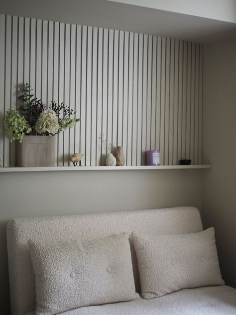 Slatted Panelling Bedroom, Slat Wall Partial, Wood Slat Feature Wall Bedroom, Wood In Bedroom Wall, Painted Slat Wall Bedroom, Wood Ribbed Wall, Cream Slat Wall, Painted Wood Slats On Wall, Wood Slat Wall Bedroom Ideas