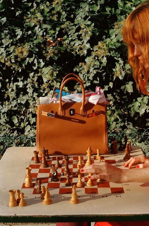 Magazines Fashion, Hermes Birkin Bag, Photography Bags, Minimal Street Style, Fashion Content, Photo Bag, Antique Perfume, Prop Styling, Fashion Campaigns