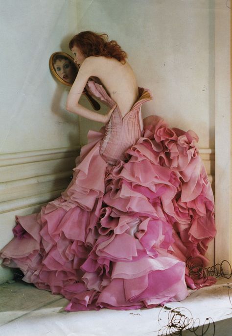 Elson Simple Wedding Dress Elegant, Fashion Photography Editorial Vogue, Tim Walker Photography, Karen Elson, Magazine Vogue, Vogue Archive, Tim Walker, Sophisticated Bride, Pink Bridal