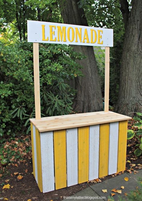 diy kids lemonade stand with cedar top Kids Lemonade Stands, Diy Lemonade Stand, Kids Lemonade, Diy Lemonade, Lemonade Sign, Lemonade Party, Photography Mini Sessions, Lemonade Stand, Meal Recipes