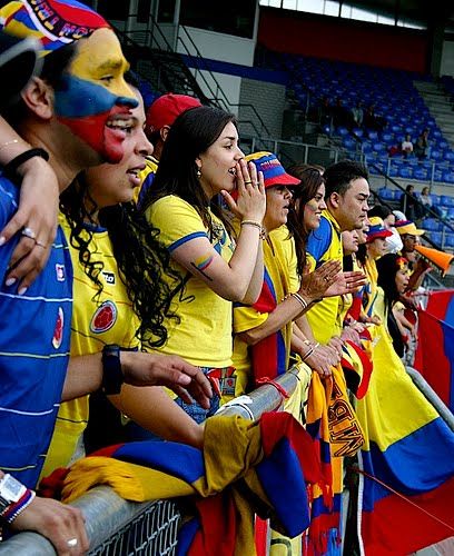 futbol colombiano Colombia Independence Day, Colombia Football, Colombia Soccer, Colombia Country, Trip To Colombia, Colombian Culture, Spain Culture, Soccer Tournament, Soccer Life