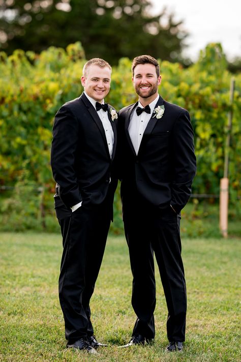 Bride Groom Best Man Maid Of Honor Wedding Pictures, Groom And Brother Pictures, Groom With Best Man, Groom With Best Man Poses, Groom Best Man Pictures, Groom And Best Man Photos, Best Man Photos, Groom With Groomsmen Photos, Bride And Brother Pictures