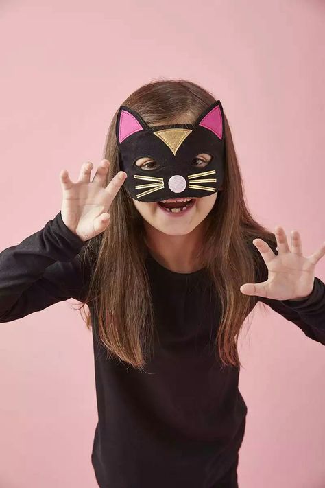 Cats Costume, Cat Costume Kids, Halloween Knitting Patterns, Cute Cat Costumes, Cat Costume Diy, Halloween Knitting, How To Make Leather, Diy Costumes Kids, Superhero Masks