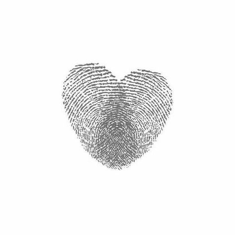 Finger Print Love Heart Tattoo, Two Fingerprints Heart Tattoo, Dot Heart Tattoo, Heart Shaped Tattoo Ideas, Creative Heart Tattoo, Fingerprint Aesthetic, Tattoos To Represent Parents, Tattoo Empreinte, Tattoos Fingerprint