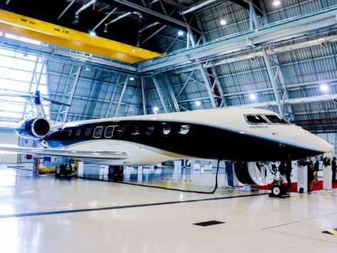 Dark Modern House, Gulfstream Aerospace, Private Jet Plane, Private Jet Interior, Luxury Jets, Luxury Private Jets, Dark Modern, Private Plane, Concept Ships