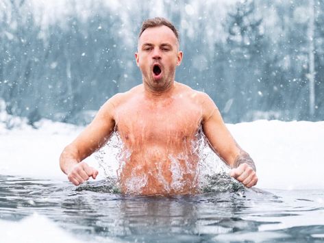 Some people believe cold water swims, including the popular "polar bear plunges," have health benefits, but there's little evidence to support that notion. In fact, the practice can be dangerous. Ice Bath Benefits, Cold Water Benefits, Contrast Therapy, Bath Benefits, Brown Adipose Tissue, Heart And Lungs, Ice Baths, Cold Shower, After Workout