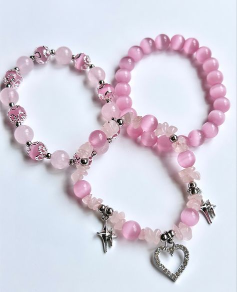 Pink Bracelet Ideas, Body Jewelry Diy, Pink Bracelets, Bracelet Business, Girly Bracelets, Diy Kandi Bracelets, Pink Beaded Bracelets, Crystal Bead Jewelry, Bracelet Inspo