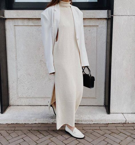 7 Pretty Shoes to Wear With Knitted Dresses for Autumn 2021 | Who What Wear UK White Loafers Outfit, Dress With Loafers, Dress And Blazer Outfit, Christophe Delcourt, Neutral Color Outfits, Minimalism Clothes, Oversized Suit, Loafers Outfit, Old Outfits