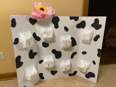 Cow Table Centerpieces, Cow Table Decorations, Cow Print Table Decorations, Cowprint Baby Shower Decorations, Pink Cow Print Baby Shower Ideas, Cow Print Gender Reveal Ideas, Cow Baby Shower Centerpieces, Cow Print Centerpieces, Cow Print Baby Shower Ideas Girl