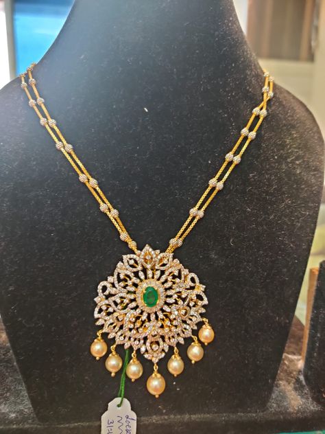 Gold Chain For Pendant Indian, Mid Length Gold Necklace Indian, Simple Haaram Designs Gold, Pendent Chain Designs, Latest Pendant Designs, Chain With Locket Gold Indian, Pendants Gold Indian, Locket Designs Pendants Gold, 15grams Gold Necklace Designs