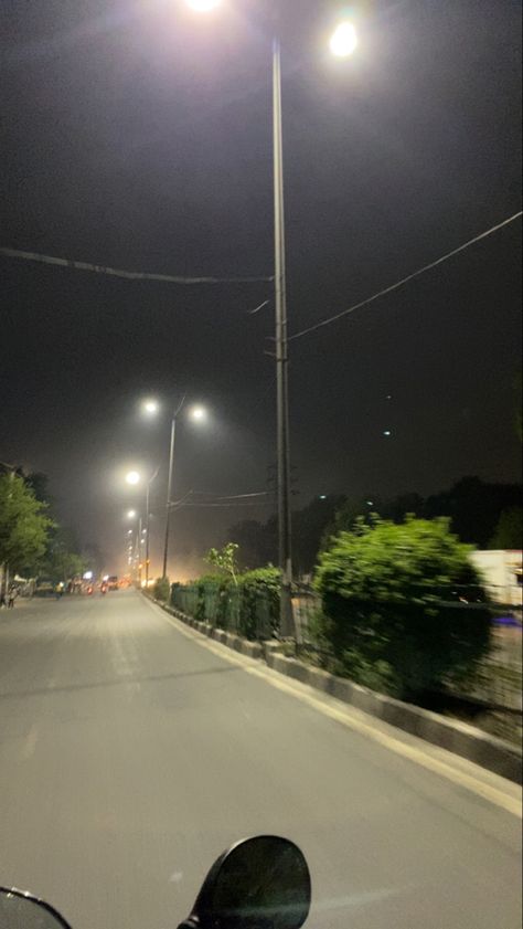 Road Late Night Road, Indian Road, Night Road, Emoji For Instagram, Ooty, Ring Road, Night Pictures, Forest Road, Creative And Aesthetic Development