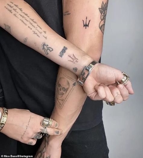 Tatuagem Percy Jackson, Tattoos Male, Trident Tattoo, Line Drawing Tattoos, Best Couple Tattoos, Cute Couple Tattoos, Cody Simpson, 남자 몸, Matching Tattoo