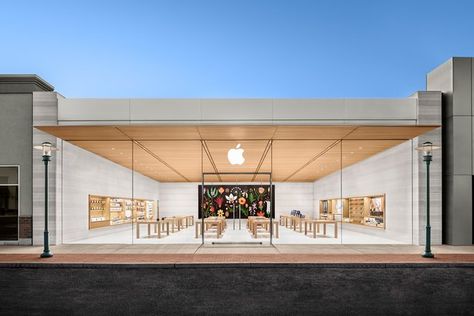 Photos: Most beautiful Apple stores in the United States - Business Insider Apple Store Interior, Apple Store Design, Washington Apple, Apple Park, Lehigh Valley, Apple New, Store Interior, Apple Store, Apple Products