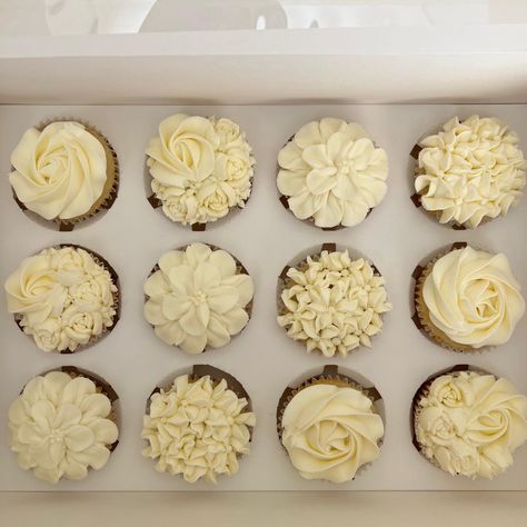 Simple white florals for a bridal shower 🤍 #cupcakes #bridalshower White Floral Cupcakes, Bridal Shower Cupcakes, Floral Cupcakes, Shower Cupcakes, White Florals, Simple White, Frosting, Bridal Shower, Shower