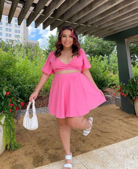 Pink Barbie Outfits Plus Size, Pink Girly Outfits Plus Size, Plus Size Pink Aesthetic, Plus Size Summer Aesthetic, Plus Size Bimbocore Outfits, Bimbocore Outfits Plus Size, Thailand Ootd, Plus Size Aesthetic, Aesthetic Outfits Plus Size