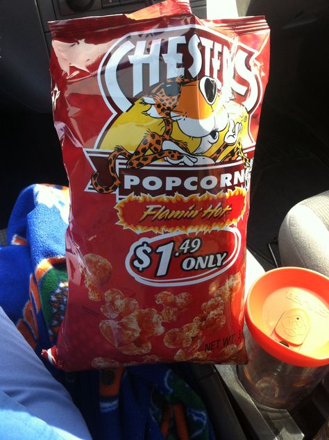 Best ever! So yummy! Flamin hot popcorn Popcorn Aesthetic, Popcorn Chips, Hot Popcorn, Chris Brown Outfits, Brown Outfits, Food Drinks Dessert, So Yummy, Food Drinks, Chris Brown