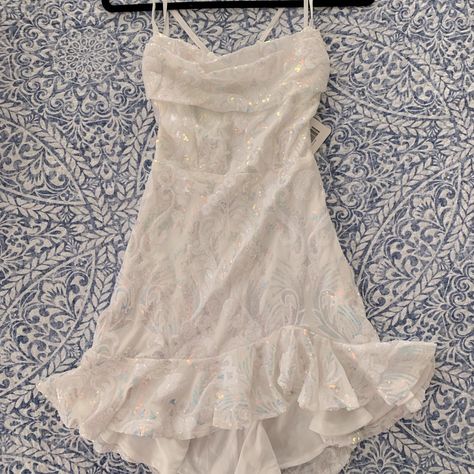 Brand New With Tags. Never Been Worn! White New Years Dress, Windsor White Dress, White Beaded Mini Dress, Old Hollywood Short Dress, Beaded Hoco Dress, Coquette Hoco Dress, Winter Dance Dress, Graduation Dresses For 8th Grade, White Hoco Dress