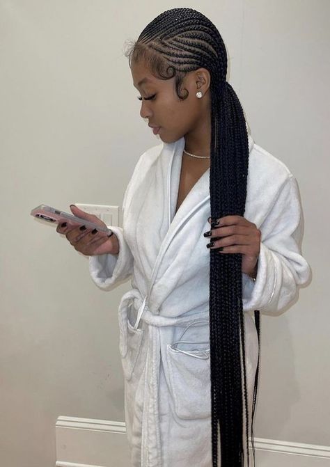 Long Cornrows For Black Women, Des Dior Braids, Free Style Braids, Small Feed In Braids Cornrows, Freestyle Feed In Braids, Ashanti Braids, Swirl Cornrows, Cruise Hairstyles For Black Women, Scalp Braids For Black Women