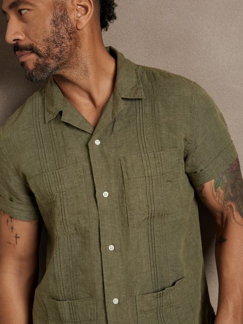 Resort Shirt Men, Guayabera Outfit, Mens Linen Outfits, Southern Style Wedding, Green Linen Shirt, Shirt Sewing, Collarless Shirt, Oxford Shirts, Shirt Sewing Pattern