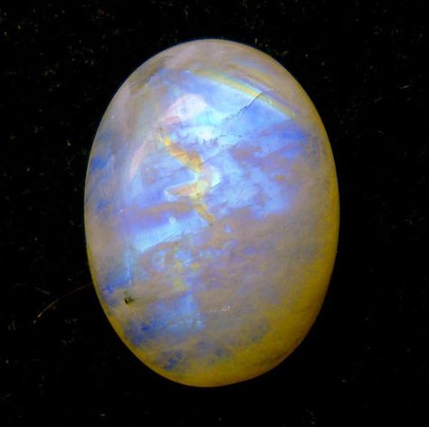 Moon Stones, Antique Marbles, Natural Magic, Pretty Rocks, Cool Rocks, Moonstone Stone, Minerals And Gemstones, Rocks And Gems, Gem Stones