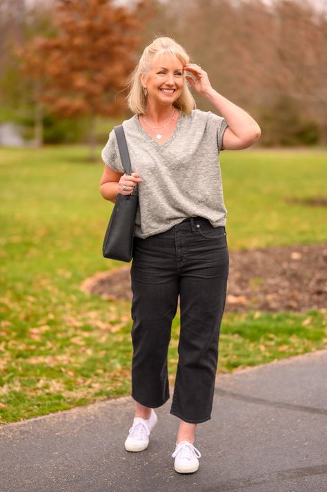 Styling Black, Grey & White for Spring - Dressed for My Day Outfits For Older Women, Black Dress Pants Outfits, Mother Clothes, Warm Spring Outfits, Dressed For My Day, Dress Pants Outfits, Uniqlo Pants, Mother Clothing, Stylish Outfits For Women Over 50