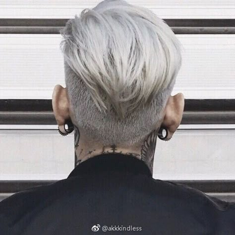 Platinum White Hair Men, Men’s Undercut, White Ombre Hair, Taper Fade Short Hair, New Long Hairstyles, Undercut Haircut, Androgynous Hair, Mens Hairstyles Medium, Rockabilly Hair