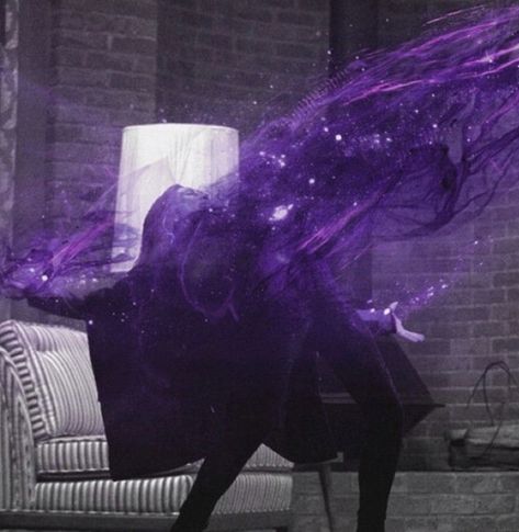 Wanda Powers Purple, Magic Tumblr, Witch Powers, Dr Marvel, Purple Magic, Purple Witch, Marvel Aesthetic, Chaos Magic, Super Powers Art