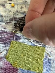 Slow Stitch Quilting, Slow Stitch Flowers, Slow Stitching Textile Art Embroidery, Slow Stitching Stitches, Slow Stitch Project Ideas, Slow Stitch Birds, Slow Stitching Projects Easy, How To Slow Stitch, Slow Stitching Quilt