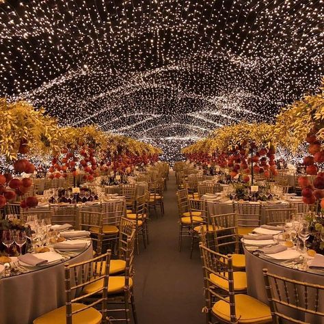 COMPILATIONS OF BEST NIGHT/EVENING WEDDING IDEAS – MAMAtrendy blog Outdoor Night Wedding, Ancient Remedies, Wedding Reception Planning, Indoor Wedding Receptions, Winter Ball, Wedding Hall, Wedding Decor Inspiration, Sydney Wedding, Evening Wedding