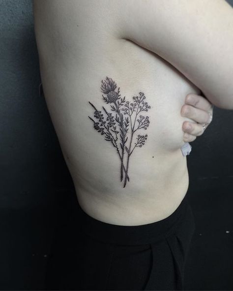 heather, thistle and baby's breath for Zoe, to celebrate her Scottish grandmama… Botanisches Tattoo, Thistle Tattoo, Tattoo Apprentice, Botanical Tattoo, B Tattoo, Celtic Tattoos, Line Work Tattoo, Dot Work Tattoo, Tattoos Gallery