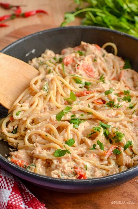 Crab Meat Pasta, Crab Pasta Recipes, Creamy Seafood Pasta, Chilli Crab, Crab Recipe, Crab Pasta, Spicy Crab, Creamy Crab, Crab Dishes