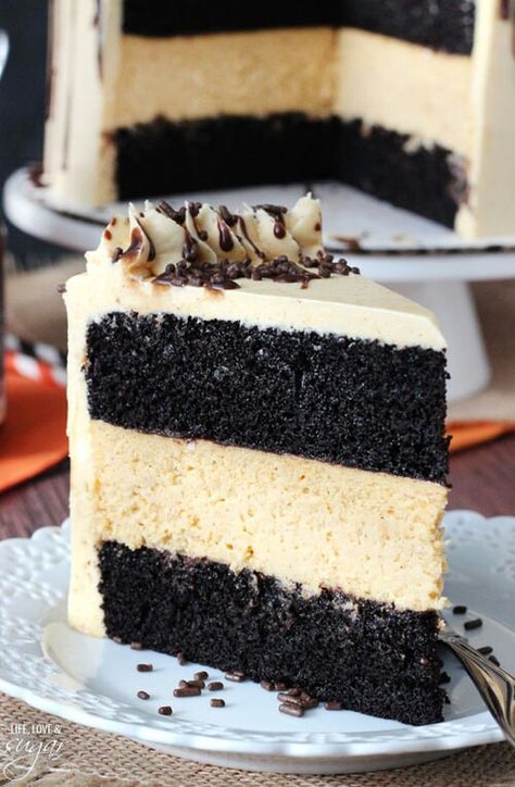 Pumpkin Cheesecake Cake, Pumpkin Chocolate Cheesecake, Chocolate Pumpkin Cheesecake, A Slice Of Cake, Pumpkin Cake Recipes, Slice Of Cake, Chocolate Pumpkin, Dessert Aux Fruits, Cheesecake Cake